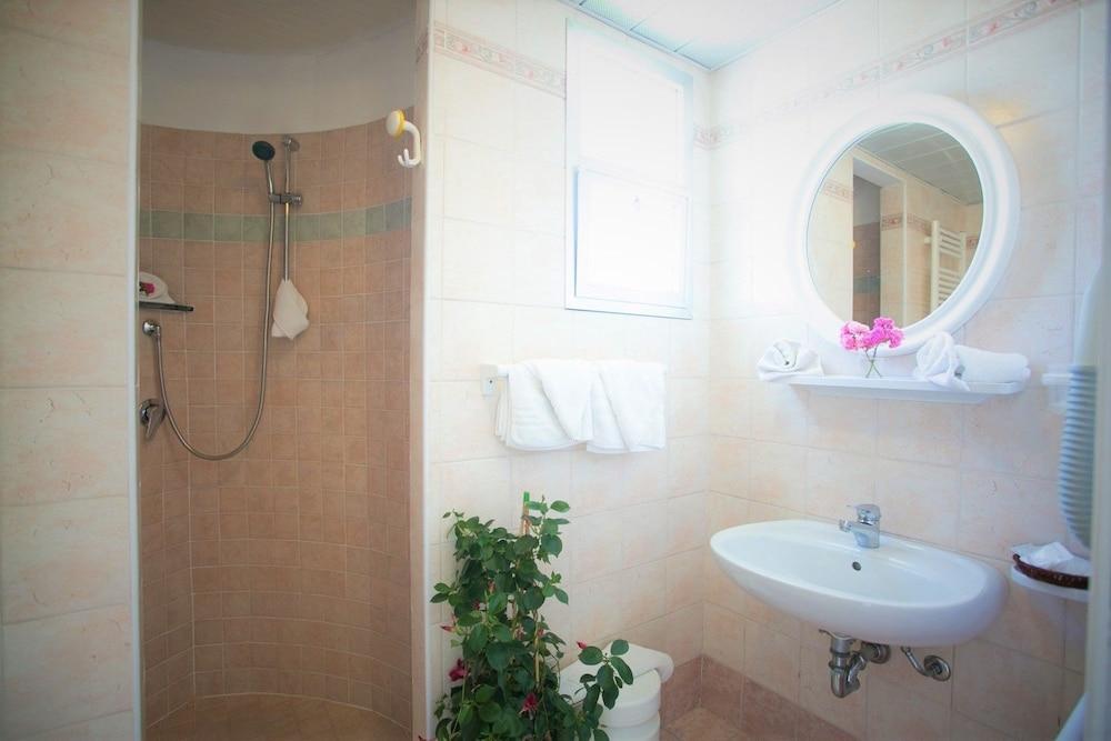 Crystal - Inclusa Con Pacchetti Personalizzati Hotel