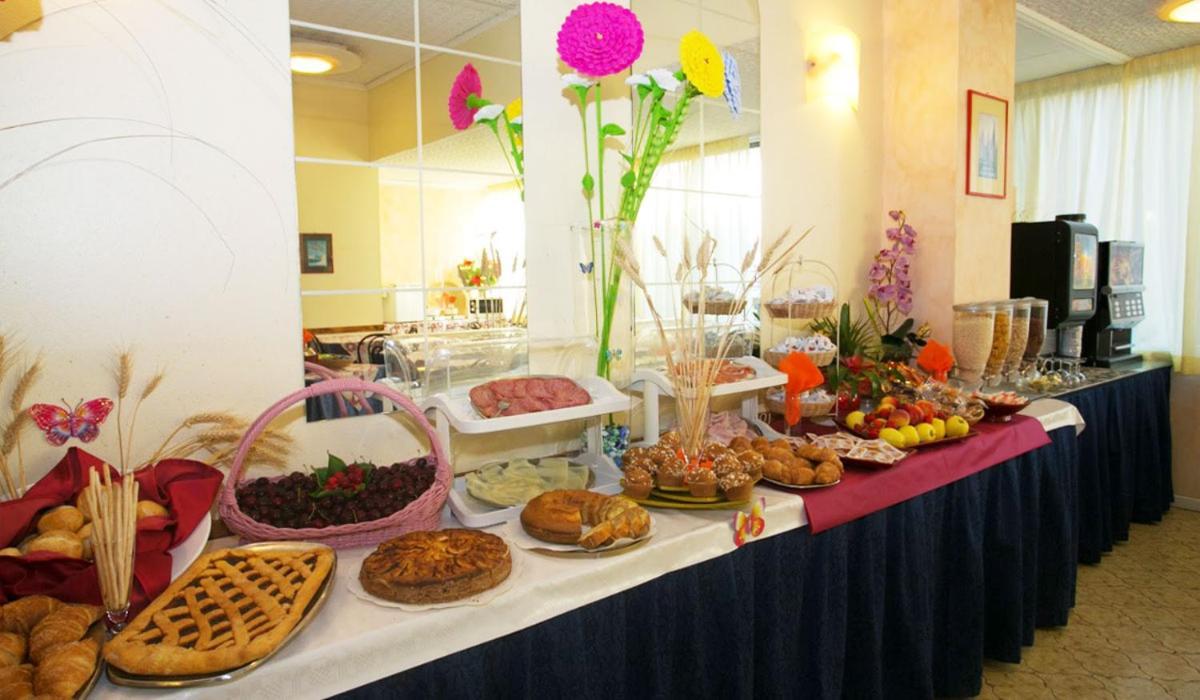 Crystal - Inclusa Con Pacchetti Personalizzati Hotel Rimini