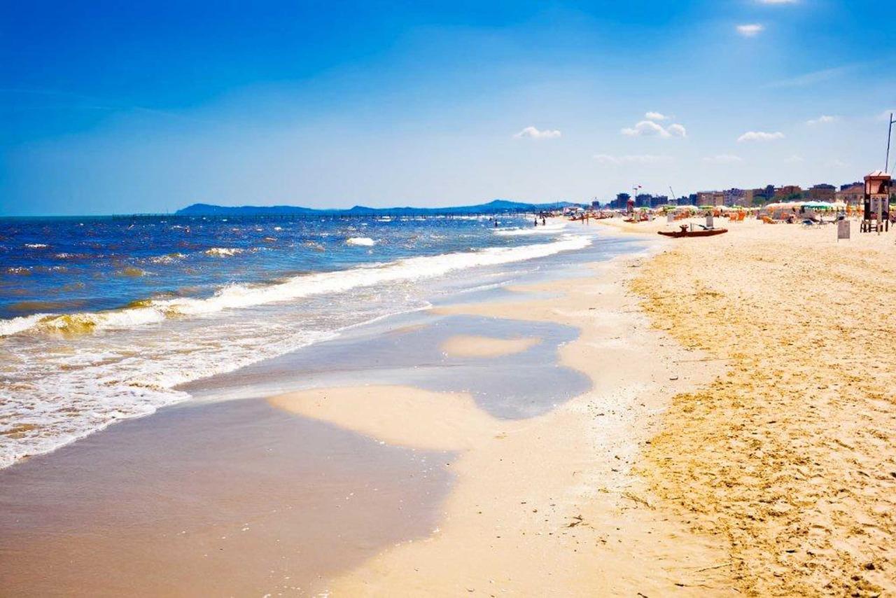 Hotel Crystal - Inclusa Con Pacchetti Personalizzati Rimini